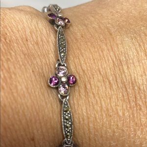 listing-status-banner